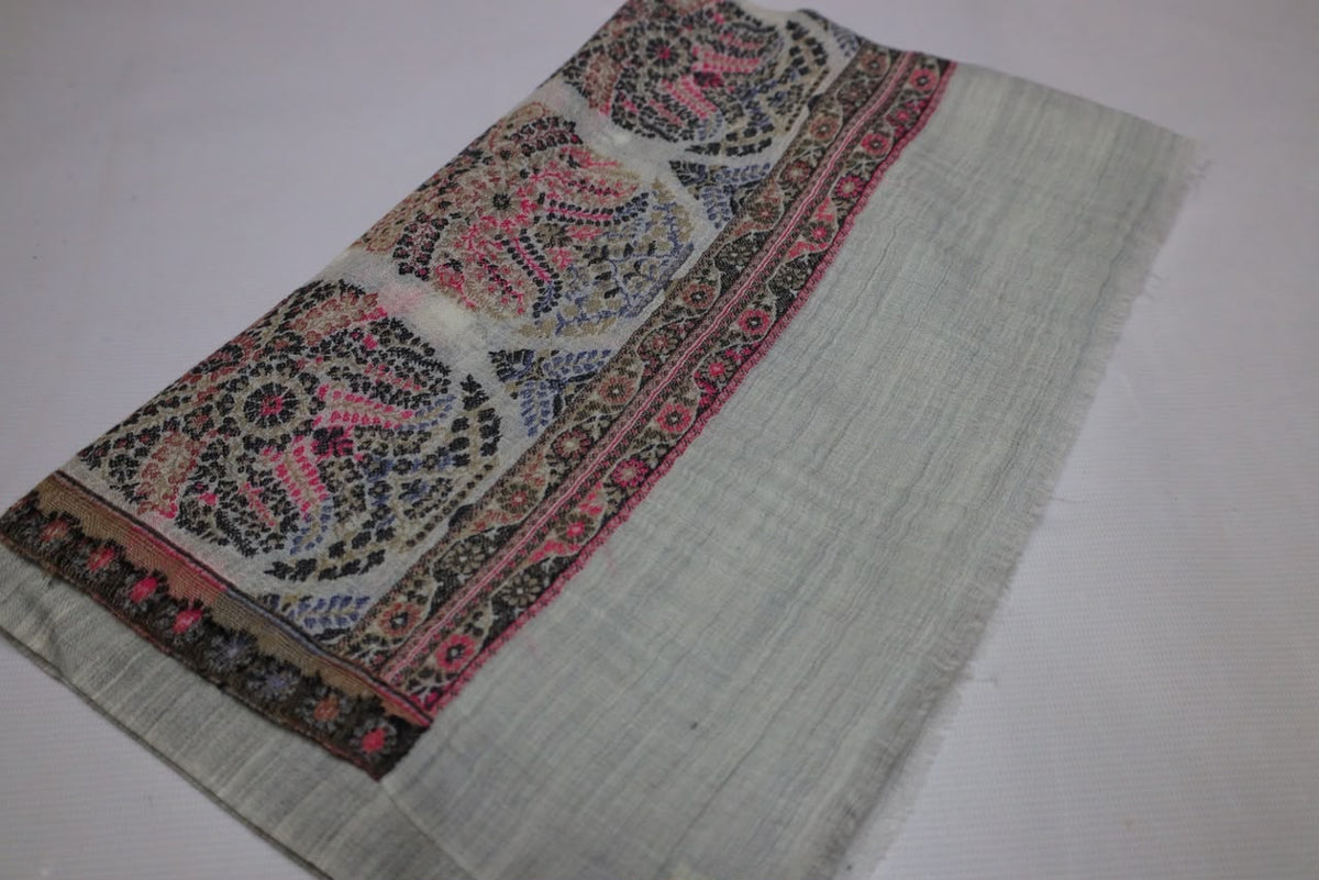 Ivory Paisley Embroidered Shawl – Pink & Charcoal