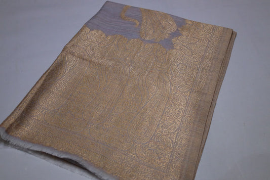 Golden Paisley Jacquard Shawl – Soft Beige